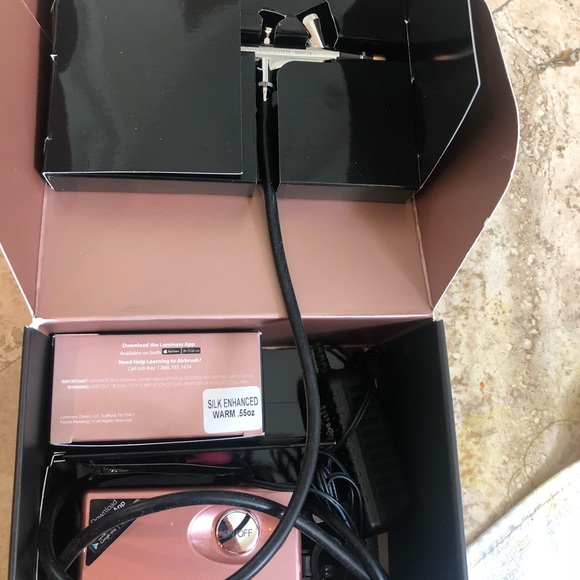 Luminess airbrush make up - Picture 2 of 5